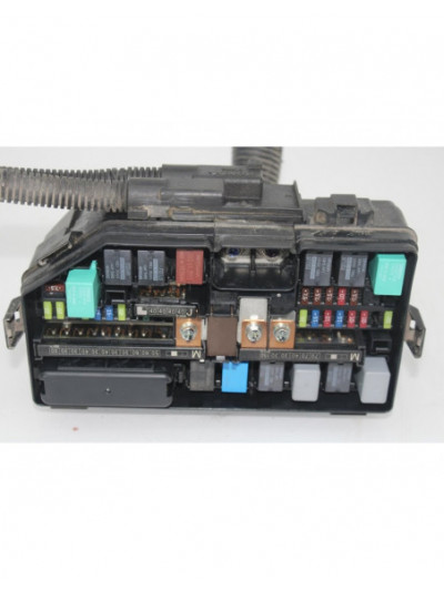 Recambio de caja reles / fusibles para honda cr-v comfort 4x4 referencia OEM IAM T0AA011