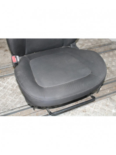 Recambio de asiento delantero izquierdo para hyundai i20 i (pb, pbt) 1.2 referencia OEM IAM