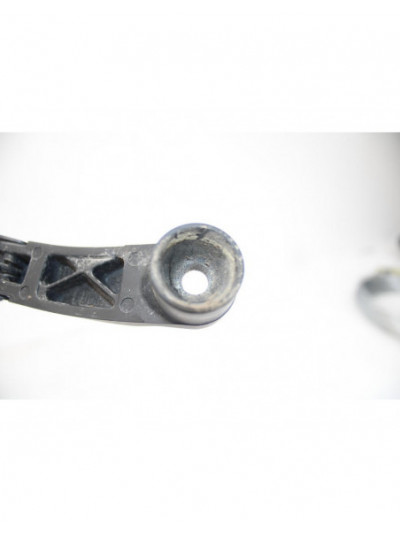 Recambio de brazo limpia delantero izquierdo para hyundai i20 i (pb, pbt) 1.2 referencia OEM IAM D226HJJ