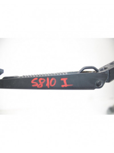 Recambio de brazo limpia delantero izquierdo para hyundai i20 i (pb, pbt) 1.2 referencia OEM IAM D226HJJ