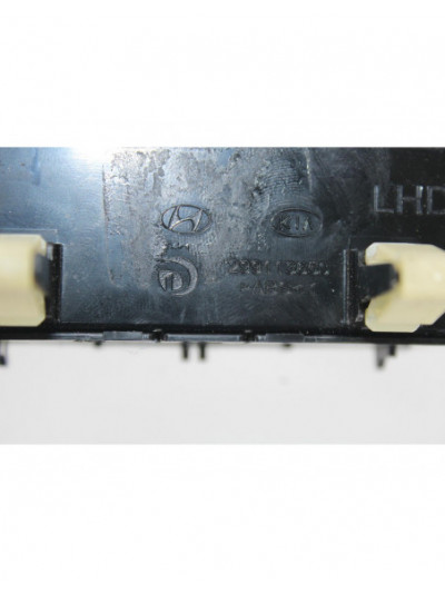 Warning HYUNDAI i20 I 1.2 2013