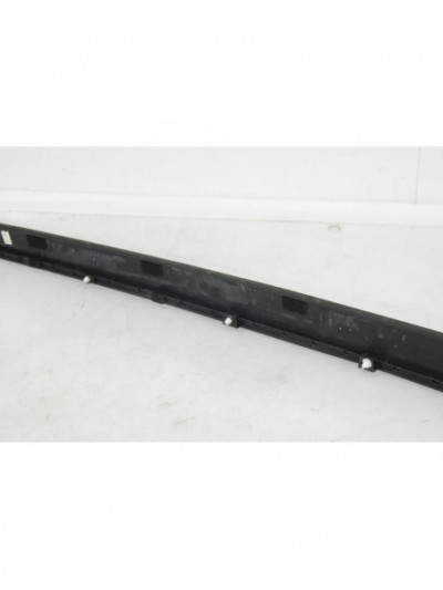 Recambio de moldura exterior derecha para hyundai tucson (tl, tle) 1.7 crdi referencia OEM IAM