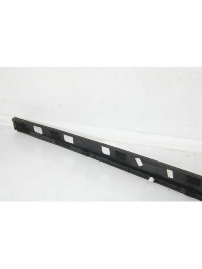 Recambio de moldura exterior derecha para hyundai tucson (tl, tle) 1.7 crdi referencia OEM IAM