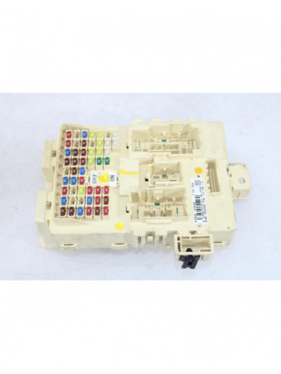 Recambio de caja reles / fusibles para hyundai tucson (tl, tle) 1.7 crdi referencia OEM IAM 91950D3640
