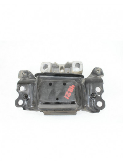 Soporte motor AUDI A3 1.6 TDI 105CV 77KW 2013