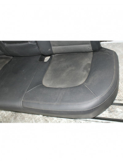 Recambio de asientos traseros para hyundai ix35 (lm, el, elh) 1.7 crdi referencia OEM IAM