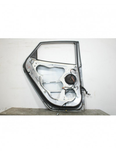 Puerta trasera izquierda HYUNDAI ix35 1.7 CRDi 2010