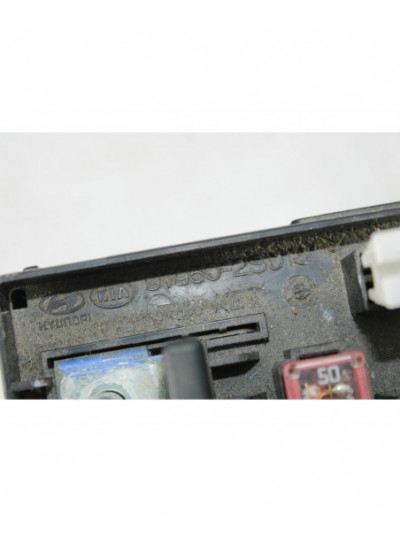 Recambio de caja reles / fusibles para hyundai ix35 (lm, el, elh) 1.7 crdi referencia OEM IAM