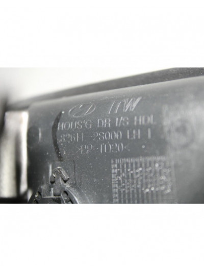 Maneta interior trasera izquierda HYUNDAI ix35 1.7 CRDi 2010