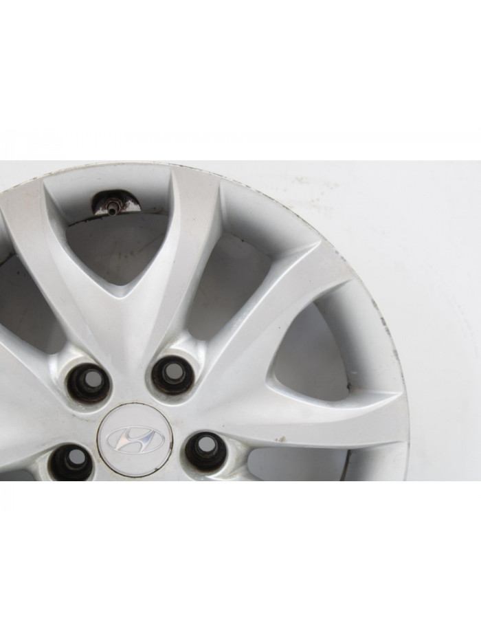 Recambio de llanta para hyundai i30 classic referencia OEM IAM 529102L2502