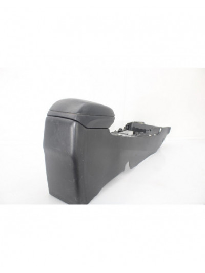Recambio de apoyabrazos central para hyundai i30 (gd) style sport referencia OEM IAM 84681A6100