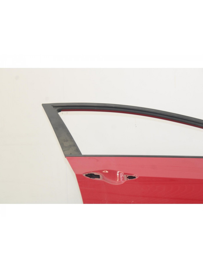 Recambio de puerta delantera derecha para hyundai i30 (gd) style sport referencia OEM IAM 3939ROJO