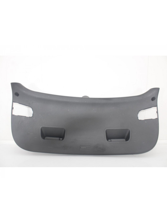 Recambio de guarnecido porton trasero para hyundai i30 (gd) style sport referencia OEM IAM 81751A6200