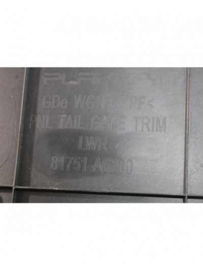 Recambio de guarnecido porton trasero para hyundai i30 (gd) style sport referencia OEM IAM 81751A6200