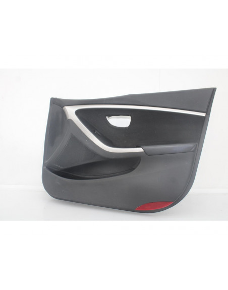Recambio de guarnecido puerta delantera derecha para hyundai i30 (gd) style sport referencia OEM IAM 82380A6000