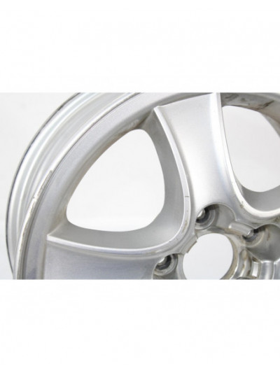 Recambio de llanta para hyundai santa fe (sm) 2.4 gls referencia OEM IAM 52910262503