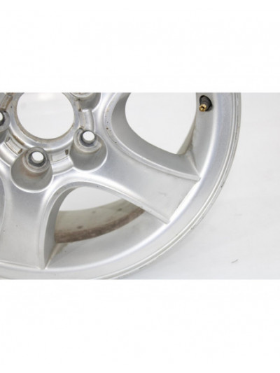 Recambio de llanta para hyundai santa fe (sm) 2.4 gls referencia OEM IAM 52910262503