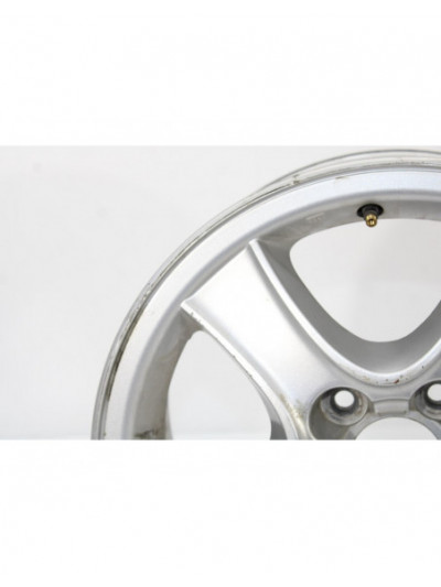 Recambio de llanta para hyundai santa fe (sm) 2.4 gls referencia OEM IAM 52910262503