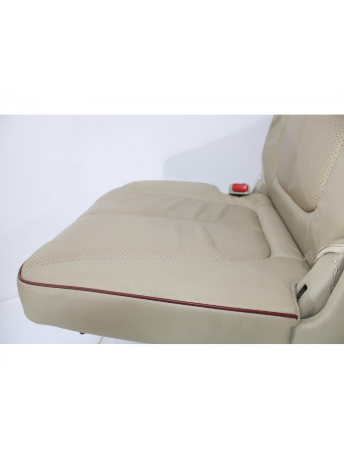 Recambio de asientos tercera fila para hyundai santa fe (bm) 2.2 crdi comfort 4x4 referencia OEM IAM PIELBEIGEIZQ