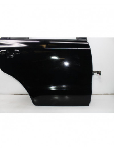 Recambio de puerta trasera derecha para hyundai santa fe (bm) 2.2 crdi style 4x4 referencia OEM IAM NEGRO