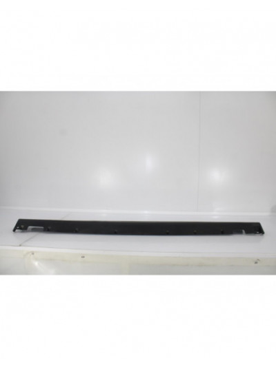 Recambio de faldon lateral derecho para hyundai santa fe (bm) 2.2 crdi style 4x4 referencia OEM IAM 877202B200