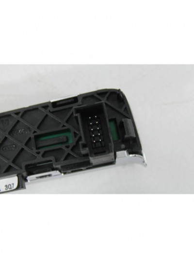 Recambio de display cambio para audi a3 (8v1, 8vk) 1.6 tdi referencia OEM IAM 8V2713463A