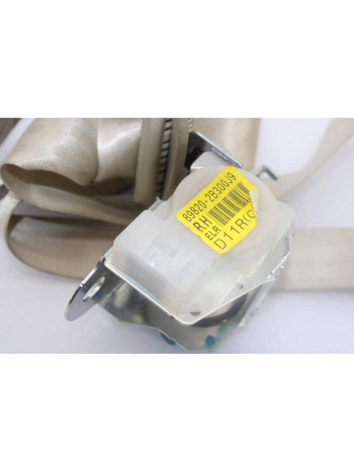 Recambio de cinturon 3ª fila para hyundai santa fe (bm) 2.2 crdi comfort 4x4 referencia OEM IAM 898202B300