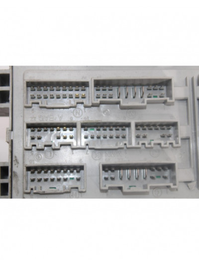 Caja reles / fusibles HYUNDAI SANTA FE 2.2 CRDi Comfort 4X4 2007