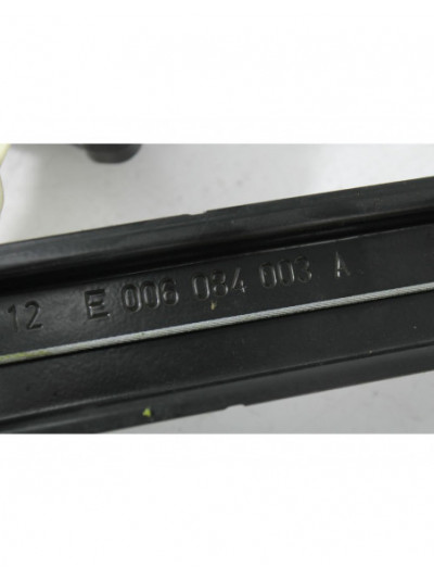 Recambio de elevalunas delantero izquierdo para audi a3 (8v1, 8vk) 1.6 tdi referencia OEM IAM 0130822716