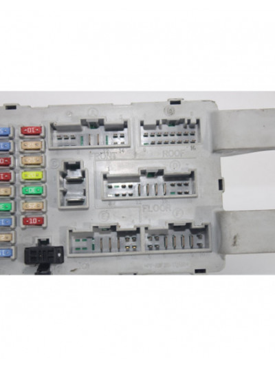 Caja reles / fusibles HYUNDAI SANTA FE 2.2 CRDi Style 4X4 2011