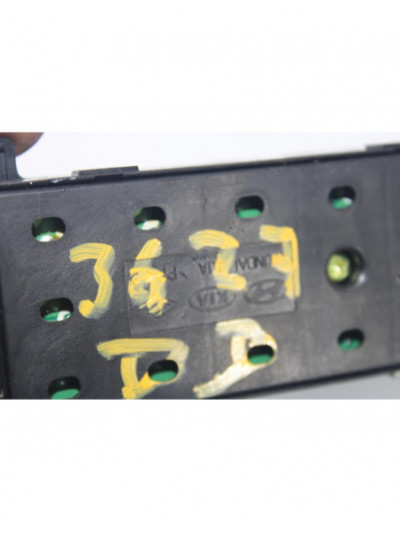 Recambio de mando elevalunas delantero izquierdo para hyundai santa fe (bm) 2.2 crdi style 4x4 referencia OEM IAM 937502B530