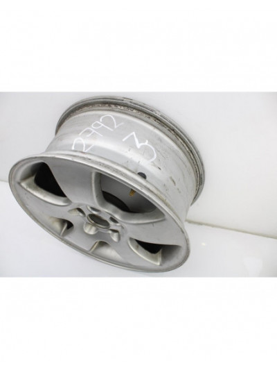 Recambio de llanta para hyundai tucson (jm) 2.0 crdi comfort (4wd) referencia OEM IAM 529102E330