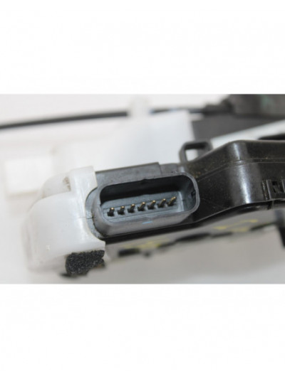 Recambio de cerradura puerta trasera izquierda para hyundai ix35 style awd referencia OEM IAM 814102Y000