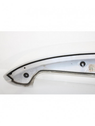 Recambio de aleron trasero para hyundai ix35 style awd referencia OEM IAM 872102Y000