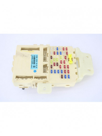 Recambio de caja reles / fusibles para hyundai ix35 style awd referencia OEM IAM 919502S741EL