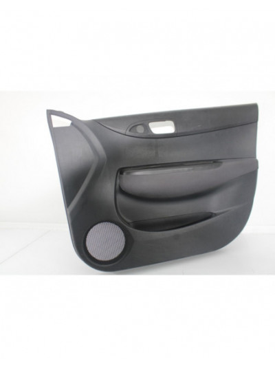 Recambio de guarnecido puerta delantera derecha para hyundai i20 style referencia OEM IAM 823201J010