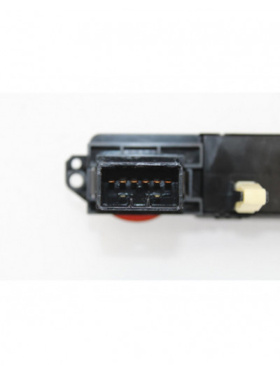 Recambio de warning para hyundai i20 style referencia OEM IAM 937501J110