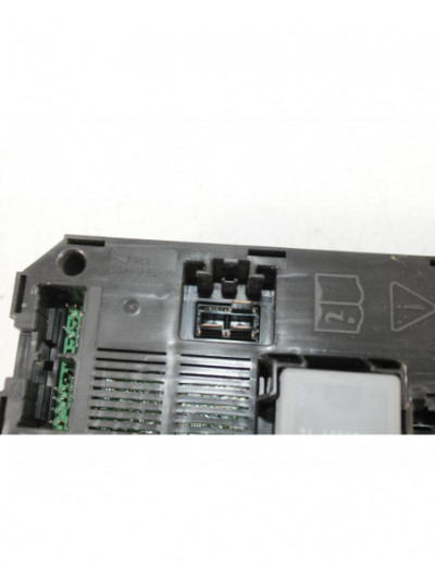 Recambio de caja reles / fusibles para jaguar xf i (x250) 3.0 d referencia OEM IAM 9X2314B476AD/73407925