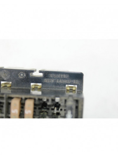 Recambio de caja reles / fusibles para jaguar xf i (x250) 3.0 d referencia OEM IAM 8X2T14A067BA