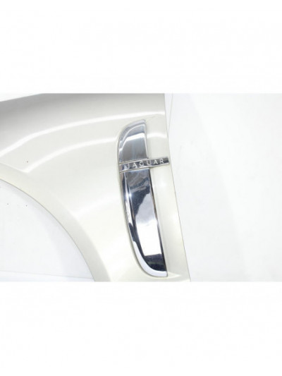 Aleta delantera izquierda JAGUAR XF I 3.0 D 2011