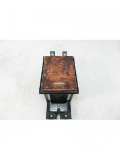 Recambio de cenicero para jaguar xf i (x250) 3.0 d referencia OEM IAM AX23045H72A/E129652000