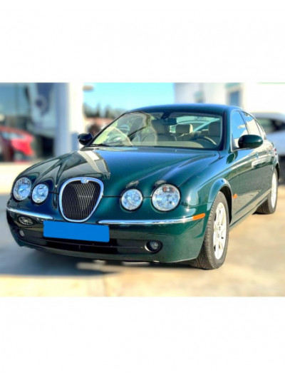 jaguar s-type del año 2000