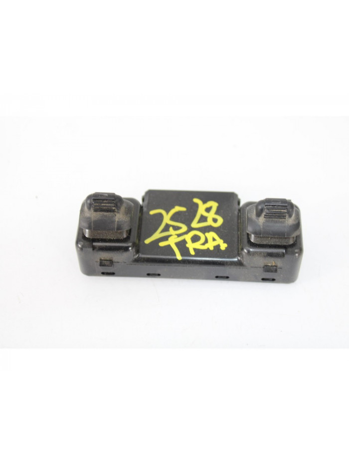 Mando elevalunas trasero derecho JEEP CHEROKEE 2.8 CRD Limited 2006