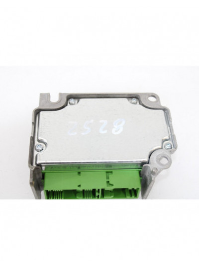 Recambio de centralita airbag para jeep cherokee (kj) 2.8 crd limited referencia OEM IAM P04606999AA