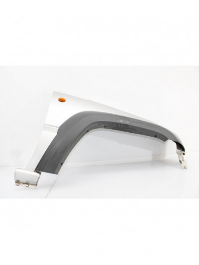 Recambio de aleta delantera derecha para jeep cherokee (kj) 2.8 crd limited referencia OEM IAM 2528D.I.PLATA