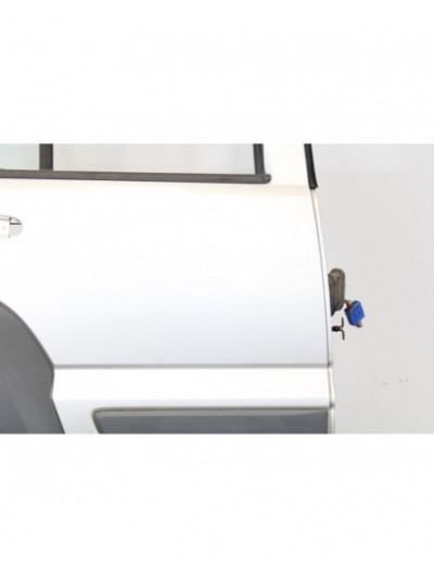 Puerta trasera derecha JEEP CHEROKEE 2.8 CRD Limited 2006