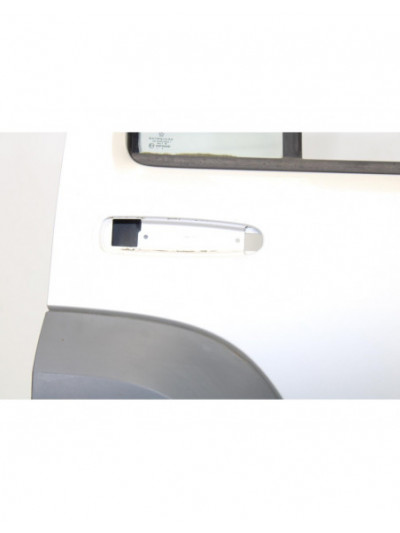 Puerta trasera derecha JEEP CHEROKEE 2.8 CRD Limited 2006