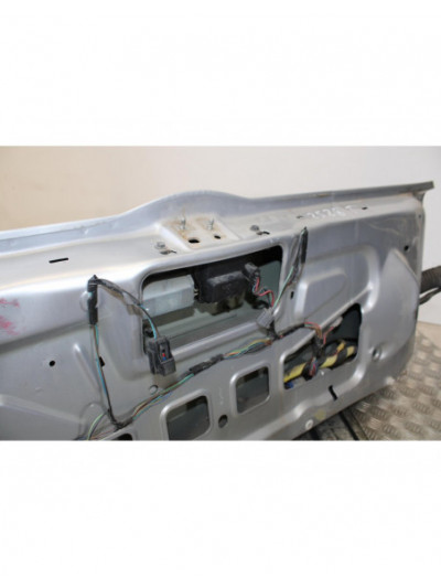 Recambio de porton trasero para jeep cherokee (kj) 2.8 crd limited referencia OEM IAM 2528T.PLATA