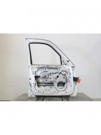 Recambio de puerta delantera izquierda para jeep cherokee (kj) 2.8 crd limited referencia OEM IAM 2528D.IGRIS