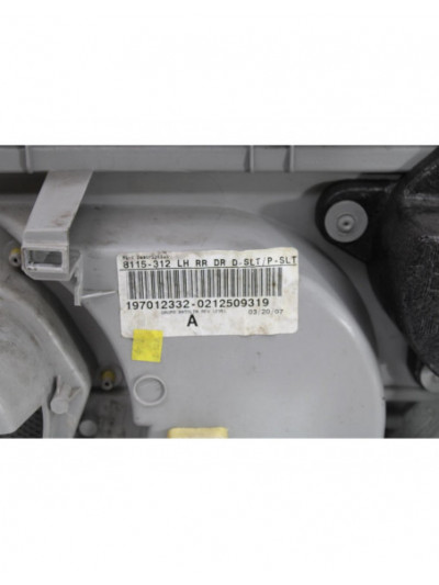 Recambio de guarnecido puerta trasera izquierda para jeep patriot limited referencia OEM IAM 1BA791DAAB